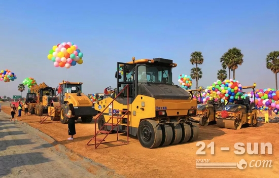 徐工成套道路机械助力柬埔寨金港高速建设！